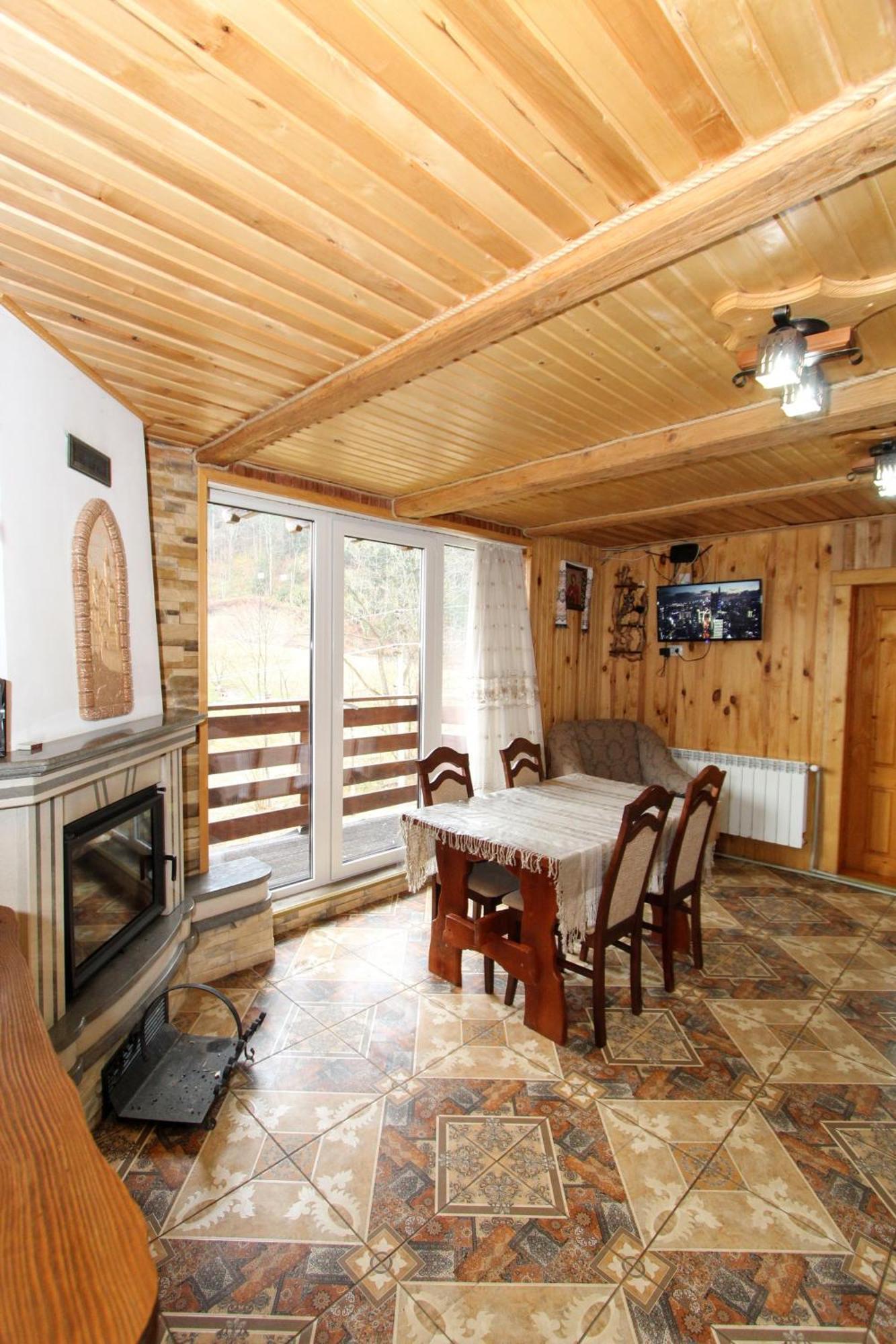 Cottage "Karpatske Shale" Yaremche Luaran gambar